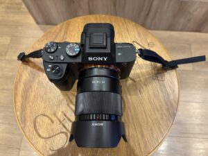 カメラと35mmレンズ